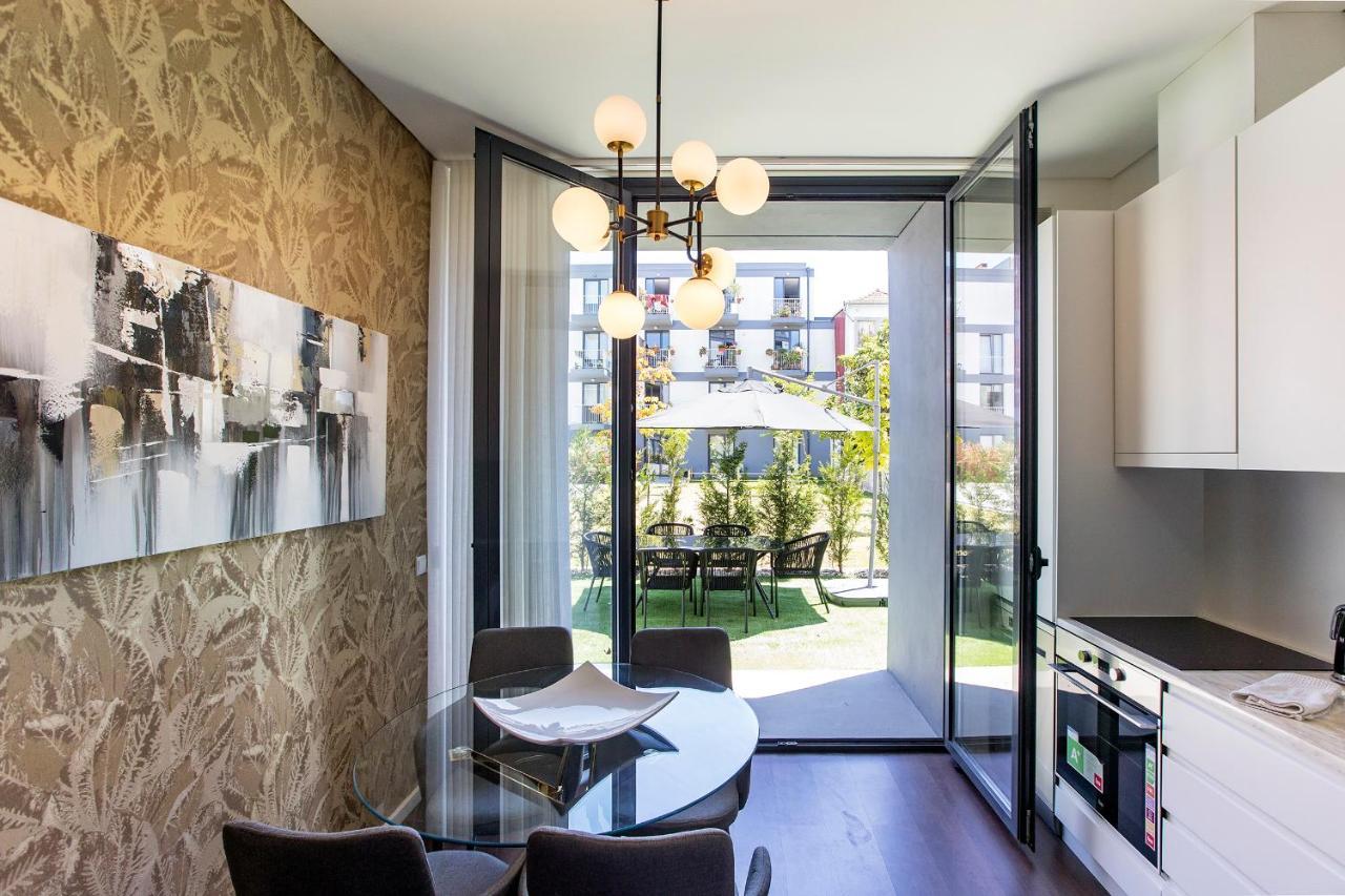 Superb 1Br Flat W/ Garden, Ac & Free Parking By Lovelystay Porto Ngoại thất bức ảnh