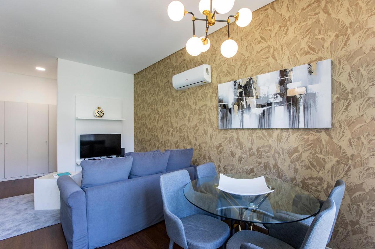 Superb 1Br Flat W/ Garden, Ac & Free Parking By Lovelystay Porto Ngoại thất bức ảnh