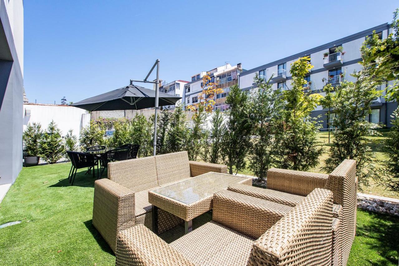Superb 1Br Flat W/ Garden, Ac & Free Parking By Lovelystay Porto Ngoại thất bức ảnh