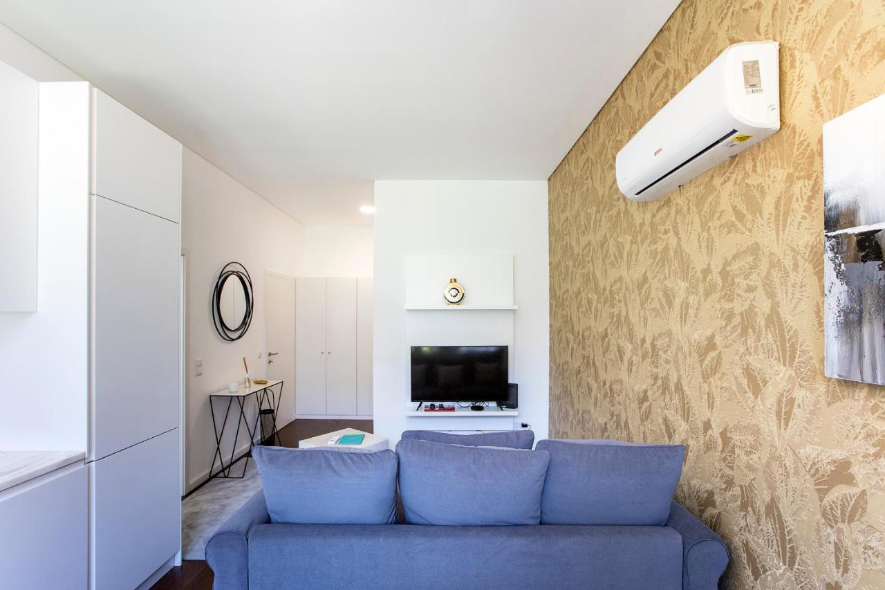 Superb 1Br Flat W/ Garden, Ac & Free Parking By Lovelystay Porto Ngoại thất bức ảnh